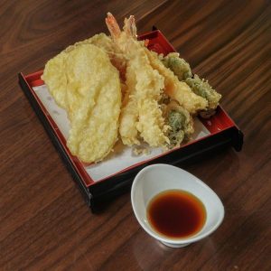 C06. Assorted Tempura (12pcs)