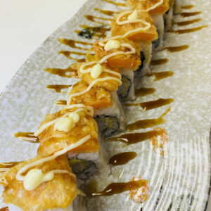 J01. Three Sisters Roll (8pcs)